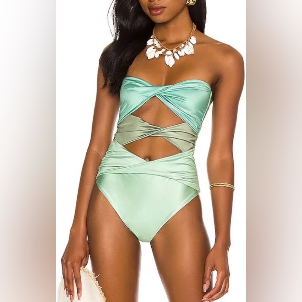 Baobab one piece, multi colored, size medium!